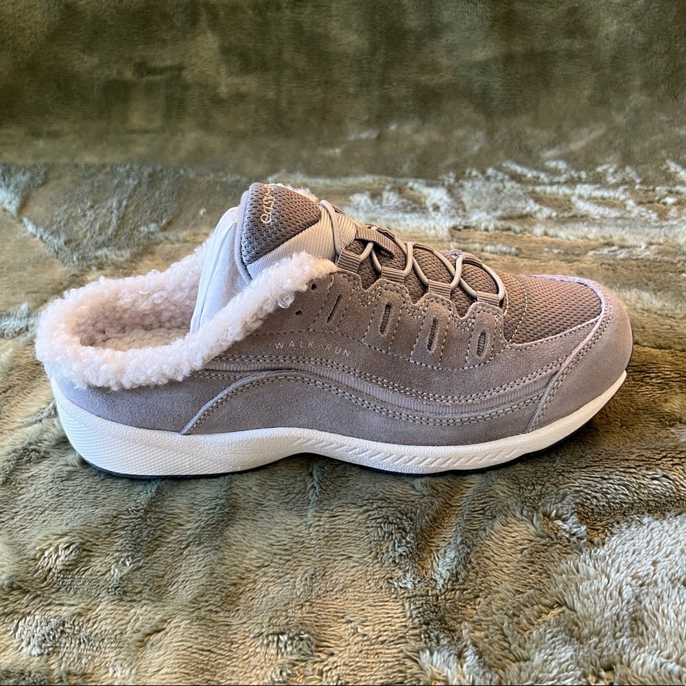 NIB Easy Spirit Romy Light Grey Mule Size 8 WIDE - Picture 2 of 7